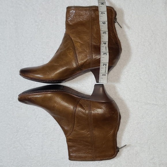 FRYE Steffi Zip Short Ankle Booties Size 7.5 - Picture 7 of 9